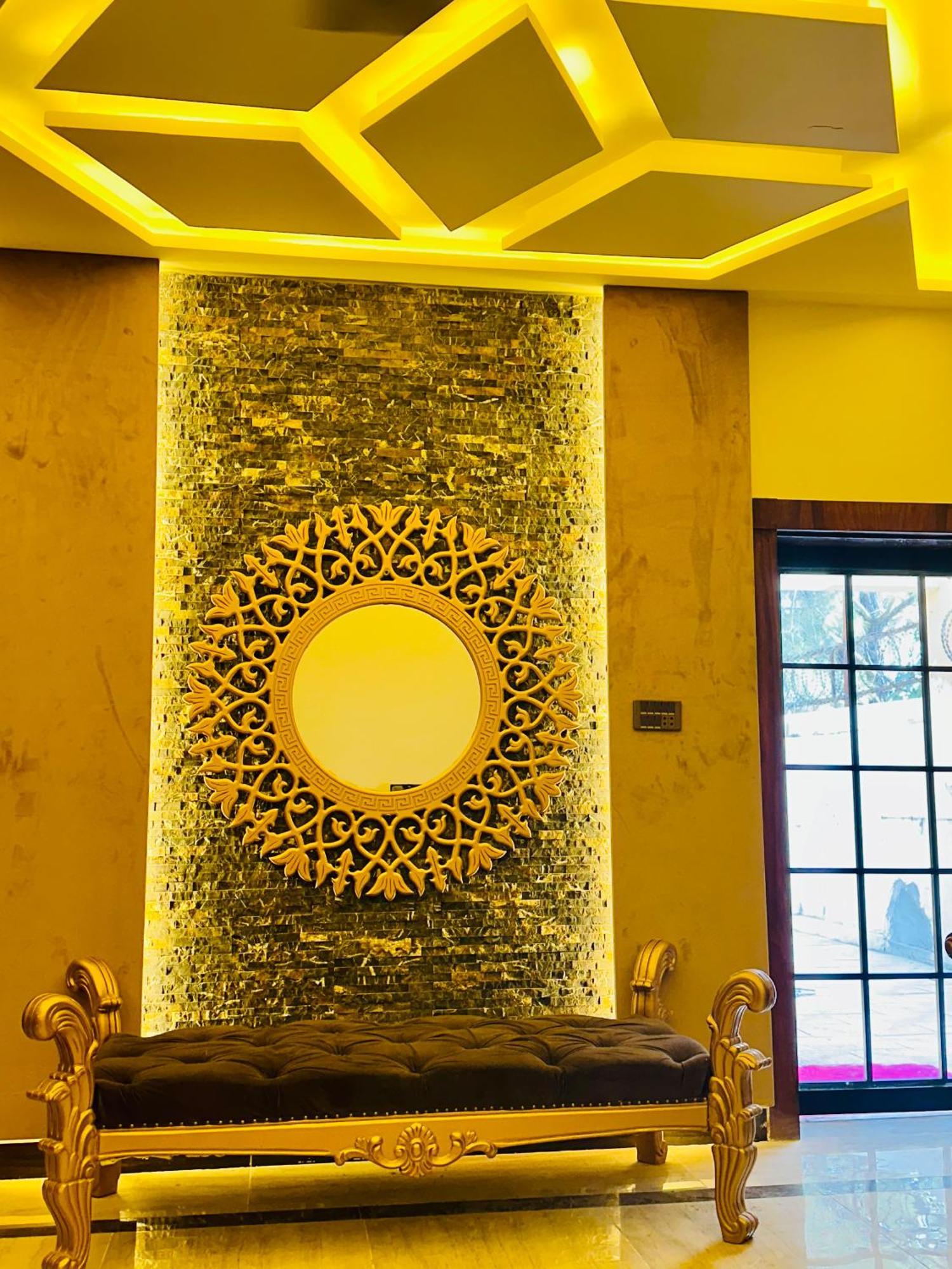 Blue Moon Continental Otel İslamabad Dış mekan fotoğraf