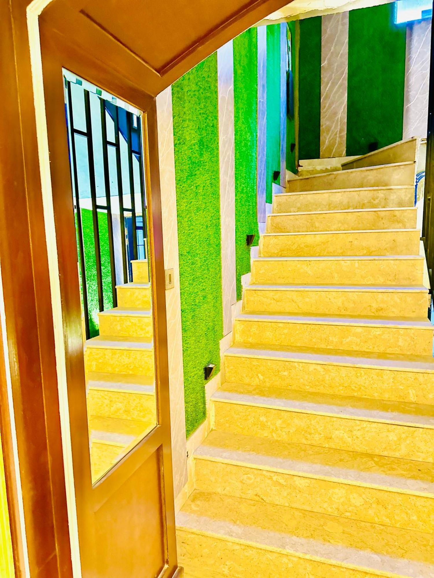 Blue Moon Continental Otel İslamabad Dış mekan fotoğraf