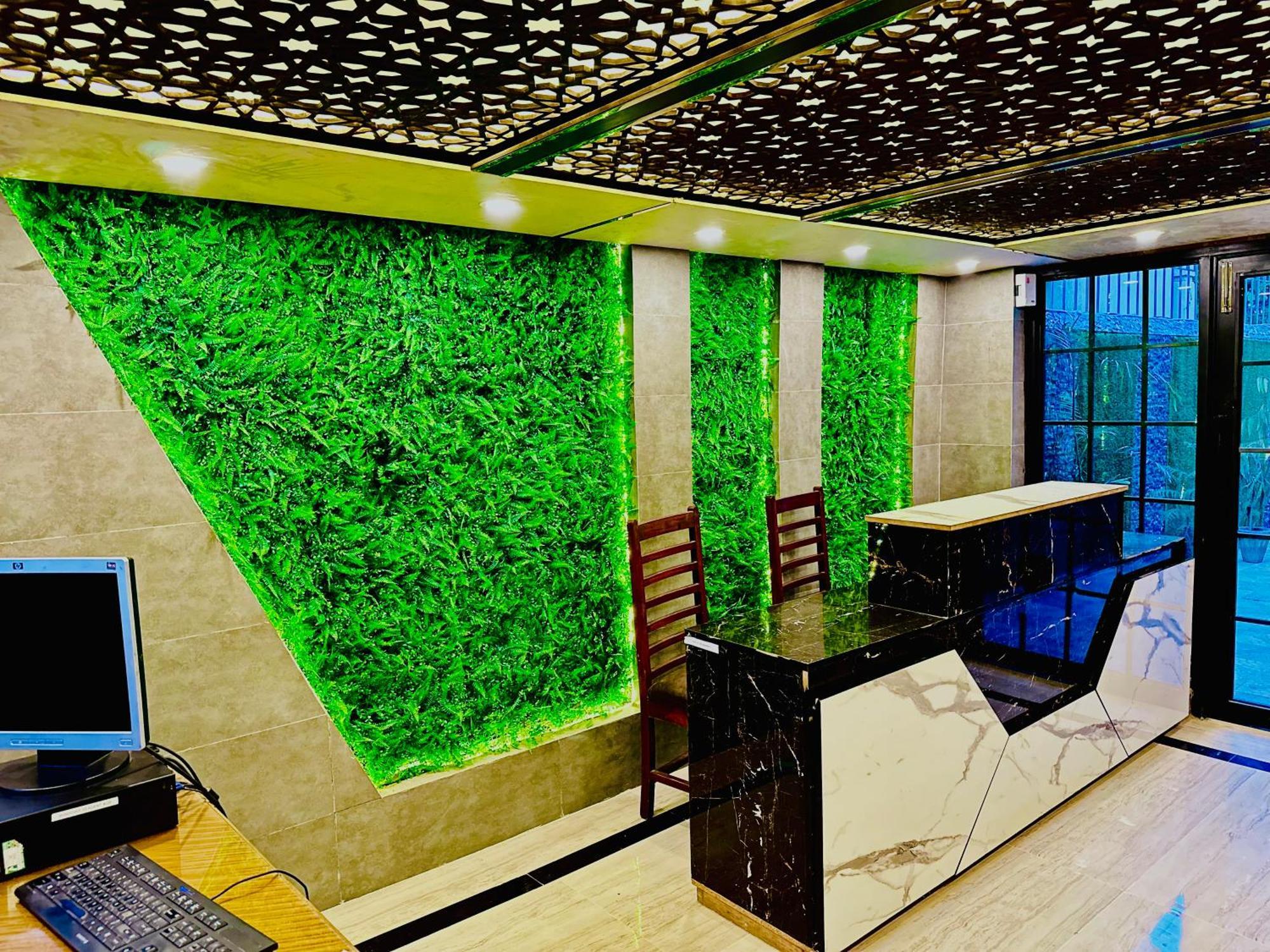 Blue Moon Continental Otel İslamabad Dış mekan fotoğraf